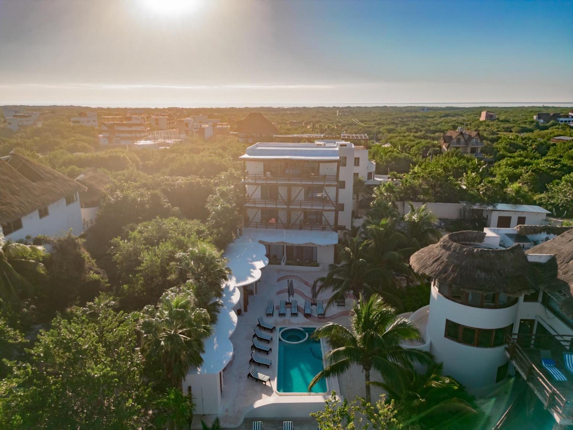 Beach Front Hotel Boutique Dk House جزيرة هول بوكس المظهر الخارجي الصورة