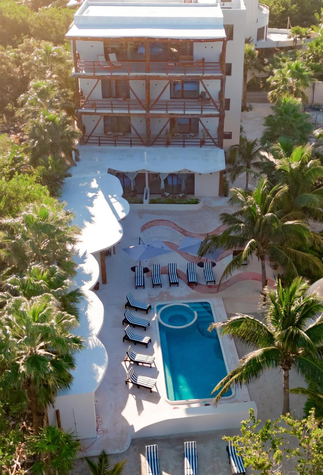 Beach Front Hotel Boutique Dk House جزيرة هول بوكس المظهر الخارجي الصورة