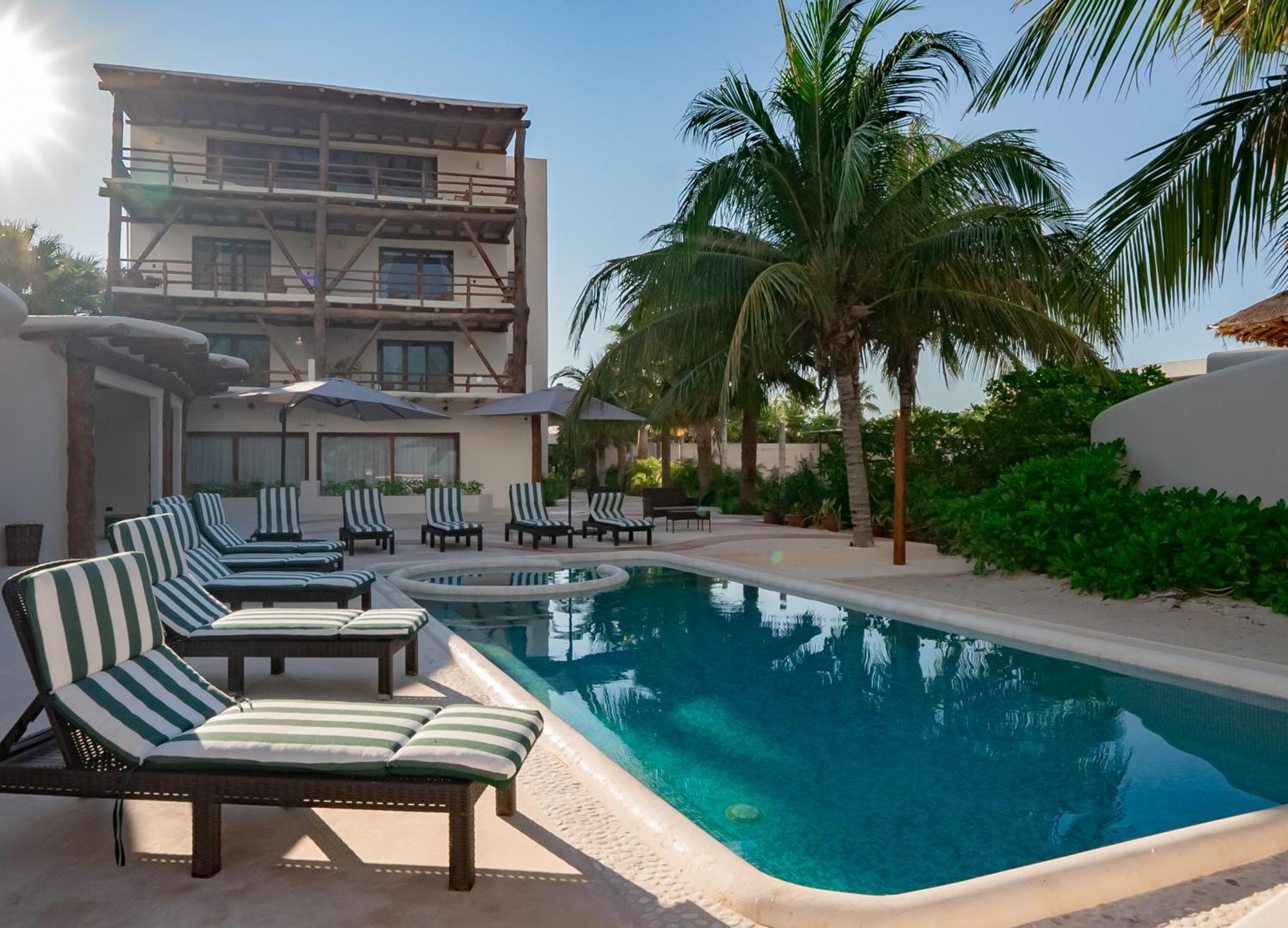Beach Front Hotel Boutique Dk House جزيرة هول بوكس المظهر الخارجي الصورة